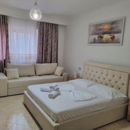 My Holiday House Ξενοδοχείο Δυρράχιο Εξωτερικό φωτογραφία